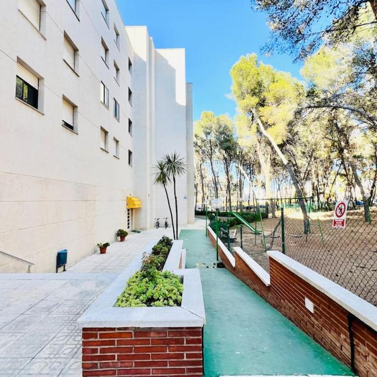 Apartamento con parking la Pineda Costa Dorada - Two-Bedroom Apartment - 24