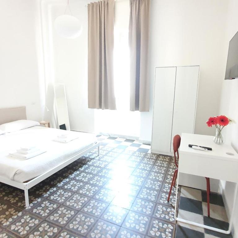 Domus 9 - Bari Centro - Appartamento con 2 Camere da Letto - 1