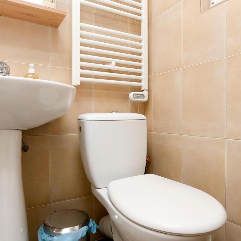 Paris studio Rue du Maine - all bills included - next to Montparnasse train station & close to 6th arrondissement - Appartement 1 Chambre - 11