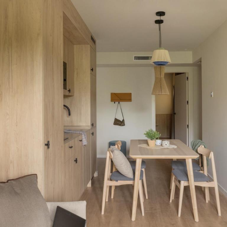 Líbere Barcelona Sant Antoni - Two-Bedroom Apartment - 5