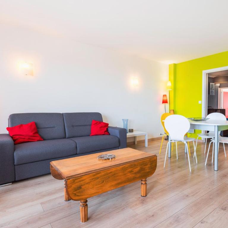 Spacieux appart pour 6, front de mer, centre - Appartement 2 Chambres - 11