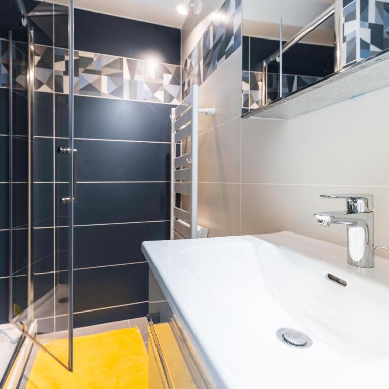 Spacieux appart pour 6, front de mer, centre - Appartement 2 Chambres - 16