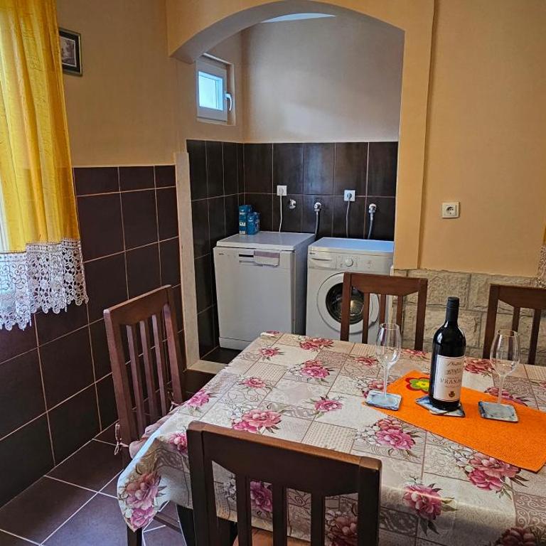 Apartments Simonovic - Two-Bedroom Apartment - 4