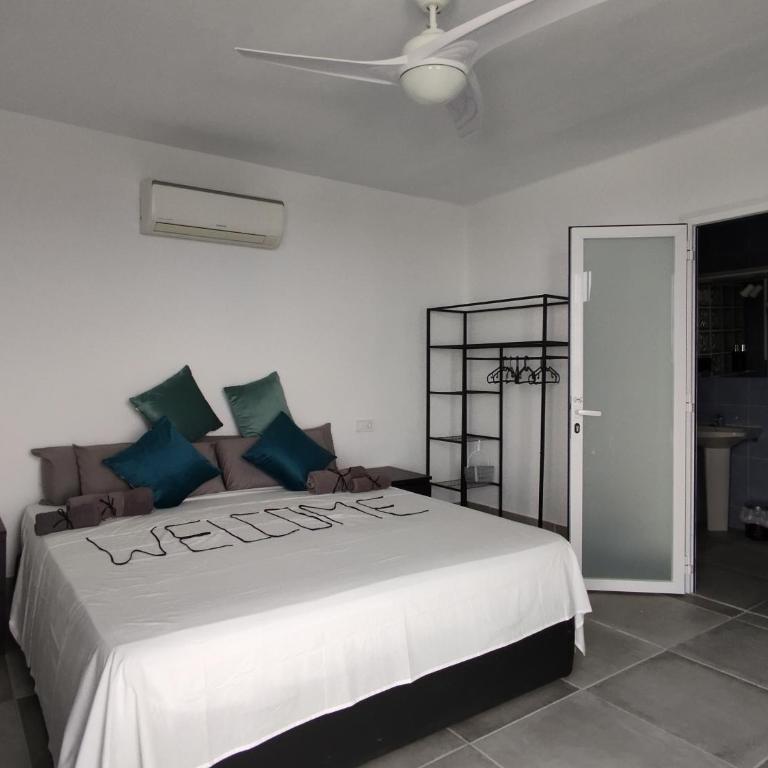 Pinar Suites Habitaciones - Suite Deluxe con vistas al mar - 5