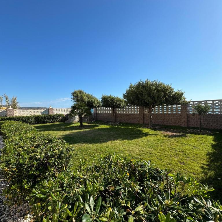 Oasis en la playa: piscina y relax - Casa de 3 dormitorios - 18