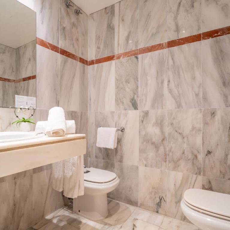 Hotel Glòries - Double Room with Extra Bed - 5