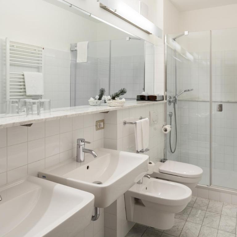 Hotel Tre Cime Sesto - Sexten - Habitación Doble orientada al sur - 3