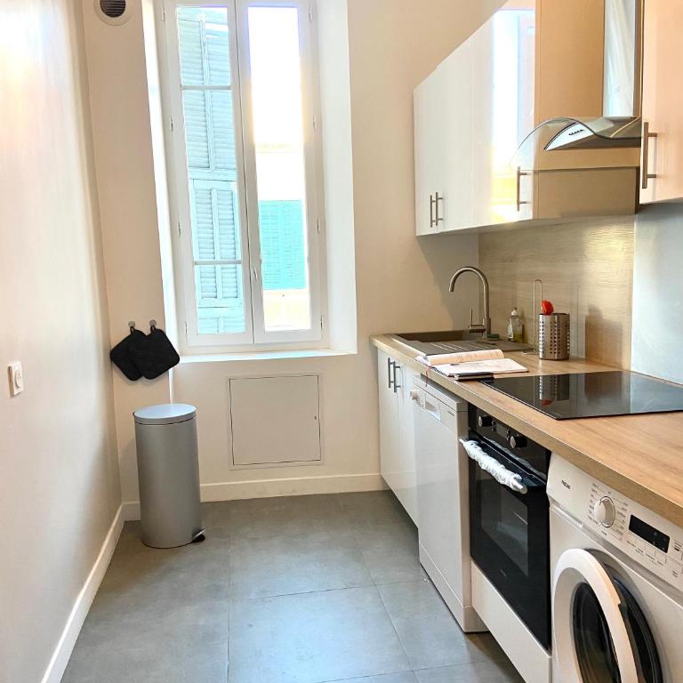 Le contemporain - Golfe Juan - 5 min des plages - 10 min de Cannes! - Appartement 2 Chambres - 6