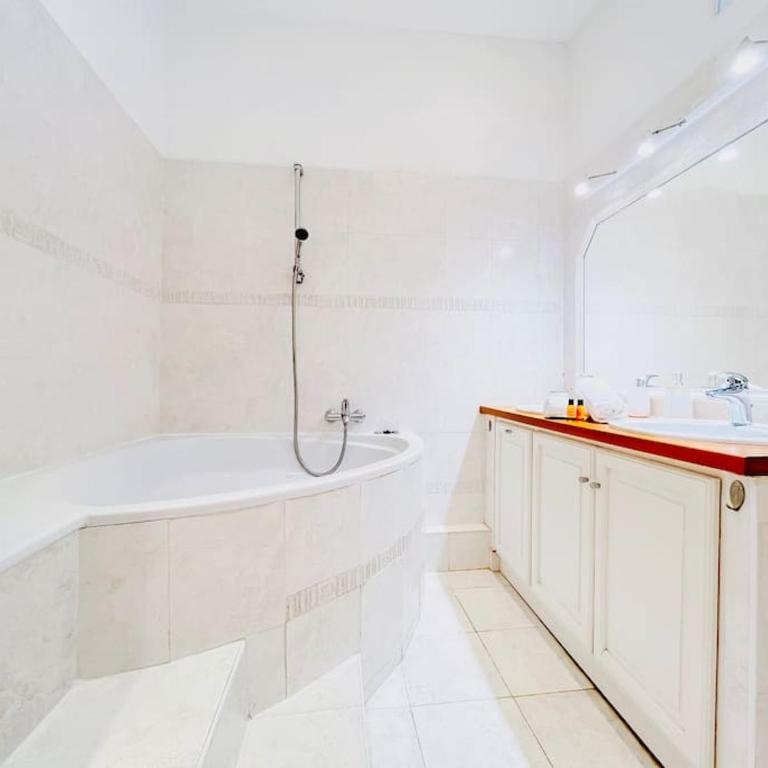 Le Bel Époque - Logement Centre Cannes - Apartment mit 2 Schlafzimmern - 4