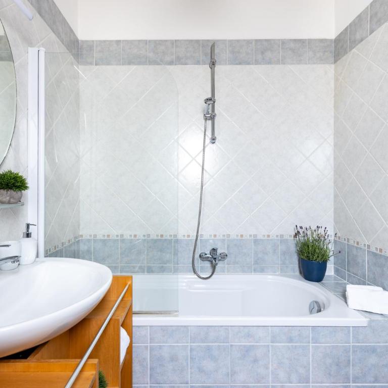Casa Mistral - Appartamento con 2 Camere da Letto - 19