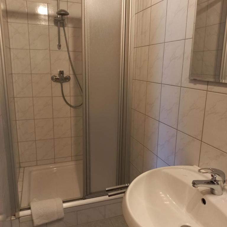 Steurer Hof - Apartment mit 1 Schlafzimmer und Poolblick - 5