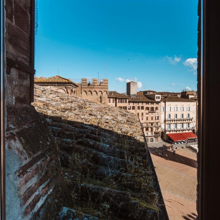 TORRE DEI LAMBERTINI WINDOWS ON PIAZZA DEL CAMPO - Residenza d'epoca - Appartamento con 2 Camere da Letto e con Vista - 39