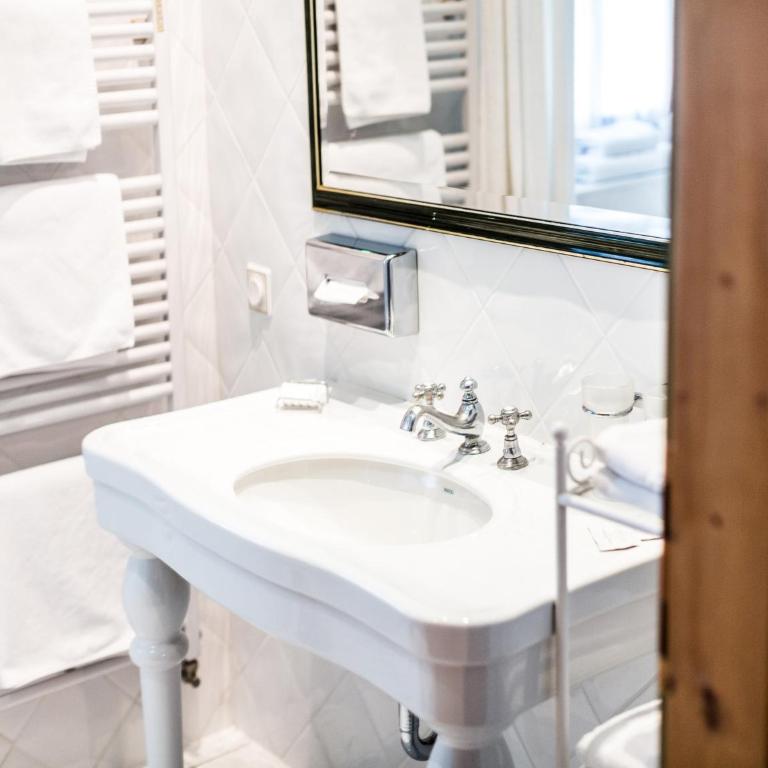 Salzburg Hotel Holznerwirt - Familienzimmer (2 Erwachsene + 2 Kinder) - 3