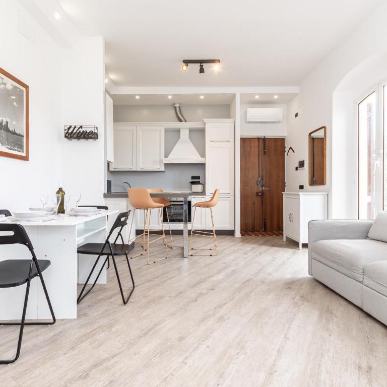 Spacious 3-Bedroom Apartment - 10 Min to City Center & 5 Min to Gaslini Hospital by car - Appartamento con 3 Camere da Letto - 13
