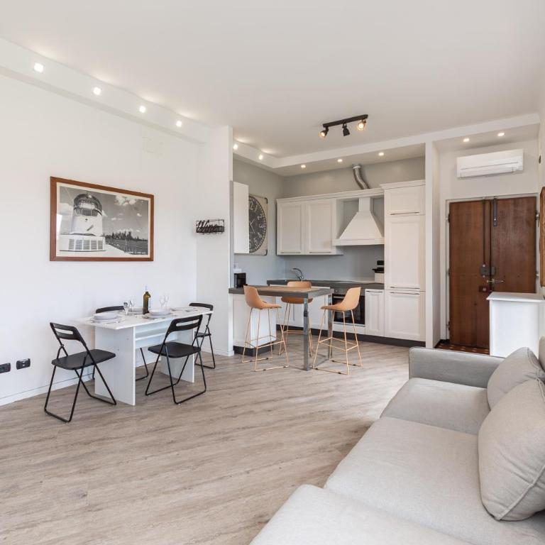 Spacious 3-Bedroom Apartment - 10 Min to City Center & 5 Min to Gaslini Hospital by car - Appartamento con 3 Camere da Letto - 8