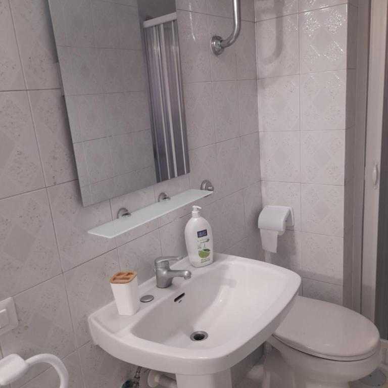 Pupatella â sanità - Appartamento con 3 Camere da Letto - 40