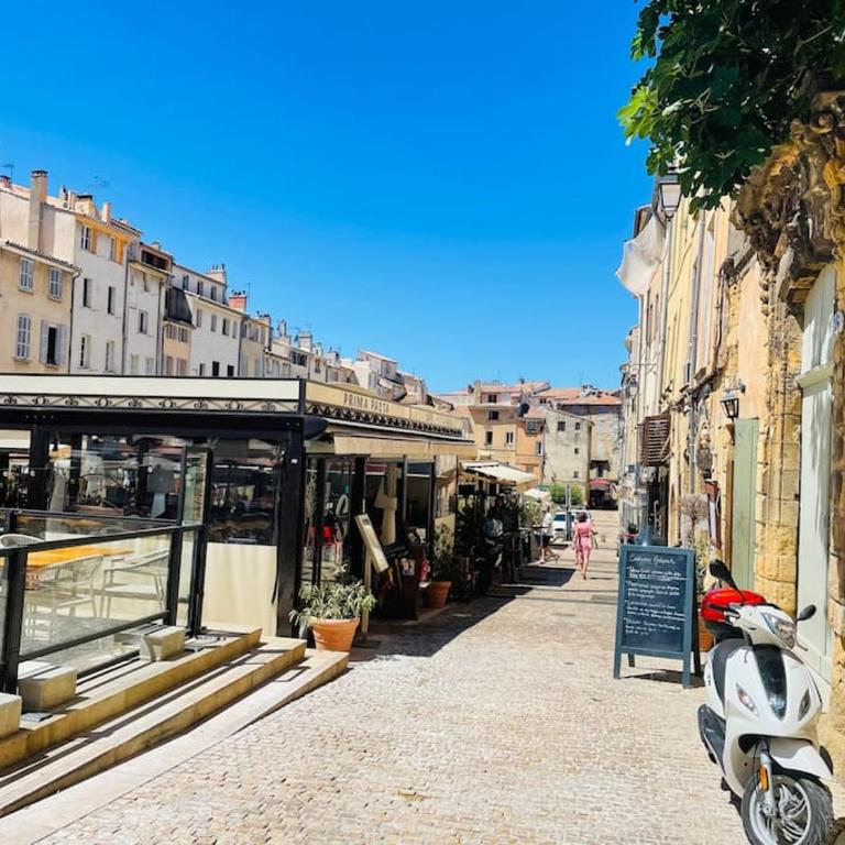 Cocon provençal dans le centre historique - Appartement 1 Chambre - 13