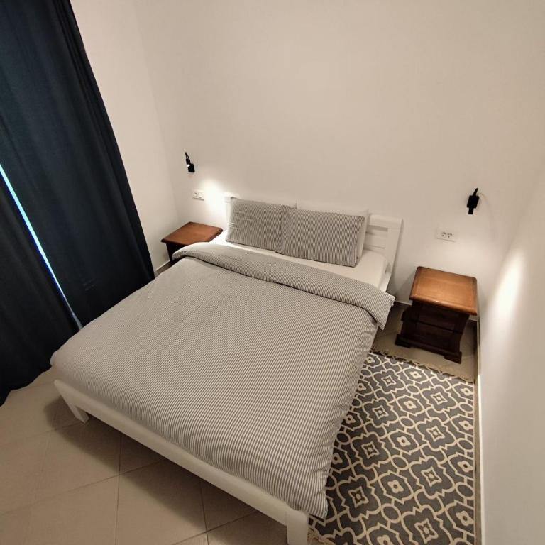 Lucky Studios - Two-Bedroom Apartment - 9