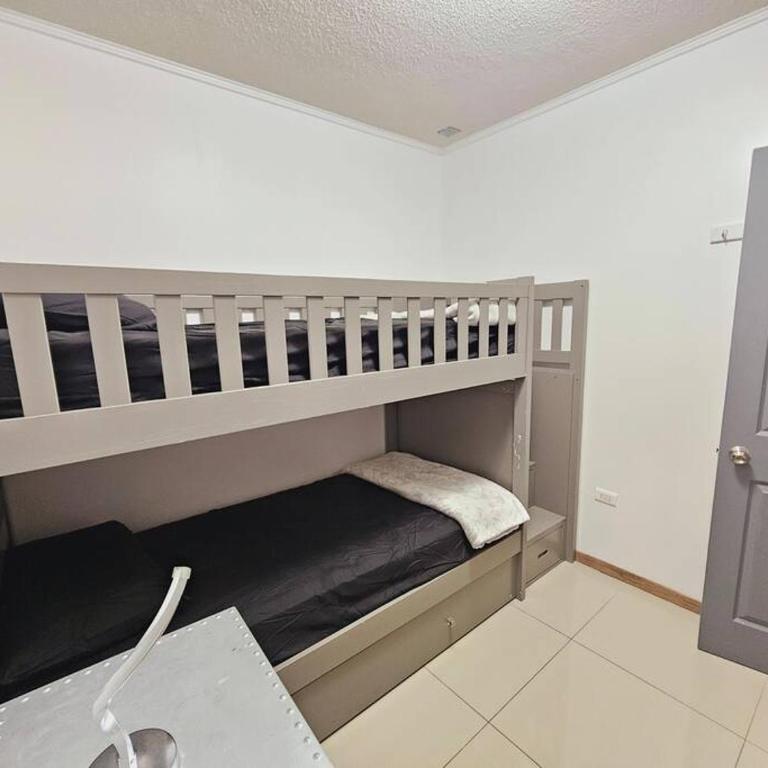 Apartamentos y Habitaciones Privadas Automatizados - Three-Bedroom Apartment - 24