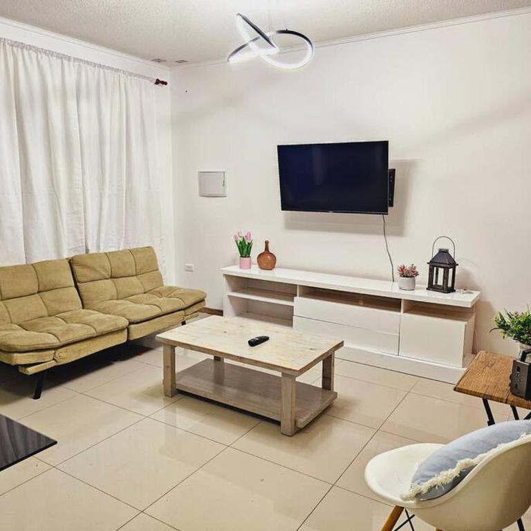Apartamentos y Habitaciones Privadas Automatizados - Three-Bedroom Apartment - 28