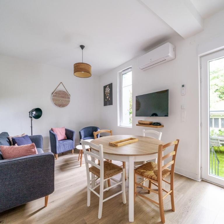 Maison tout confort, parking, clim, garage 3ch 5p - Casa con 3 Camere da Letto - 1