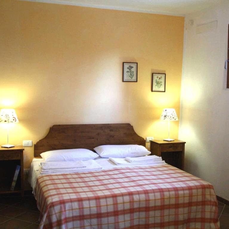 Agriturismo La Torretta - apt 4rooms with pool - Four-Bedroom Apartment - 23