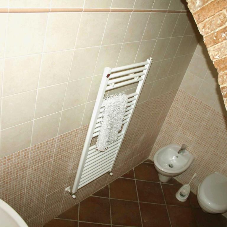 Agriturismo La Torretta - apt 4rooms with pool - Four-Bedroom Apartment - 26