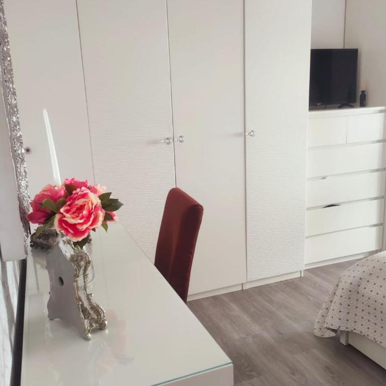 Vacansis Pintor Sorolla 2 - Three-Bedroom Apartment - 16