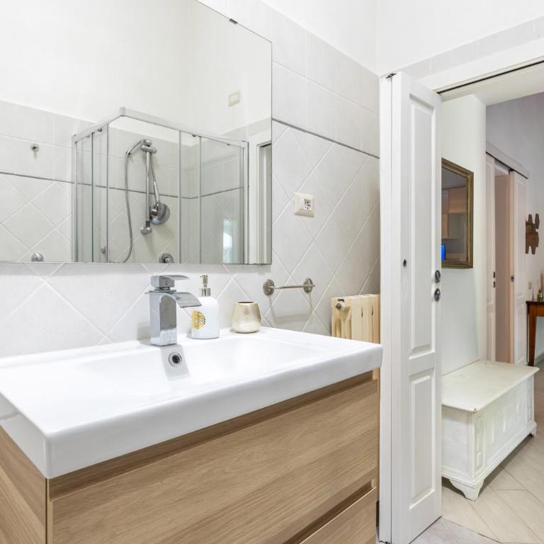 Hostly-Garden House San Lorenzo-Few steps to Tower - Appartamento con 1 Camera da Letto - 24
