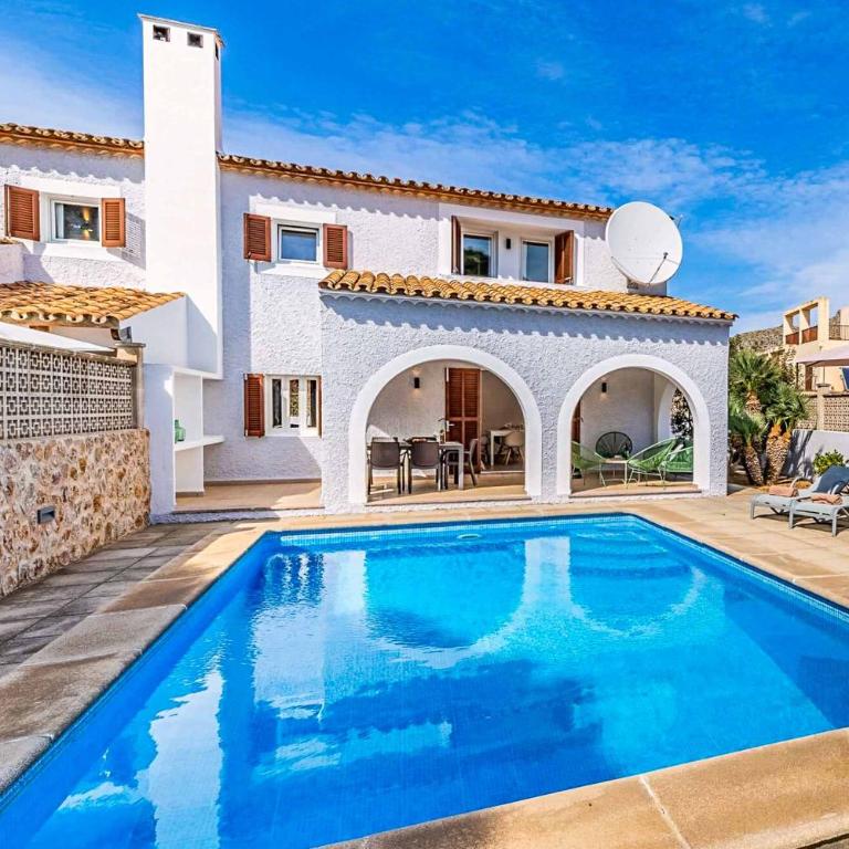 Villa Monsy 2 - Three-Bedroom Villa - 3