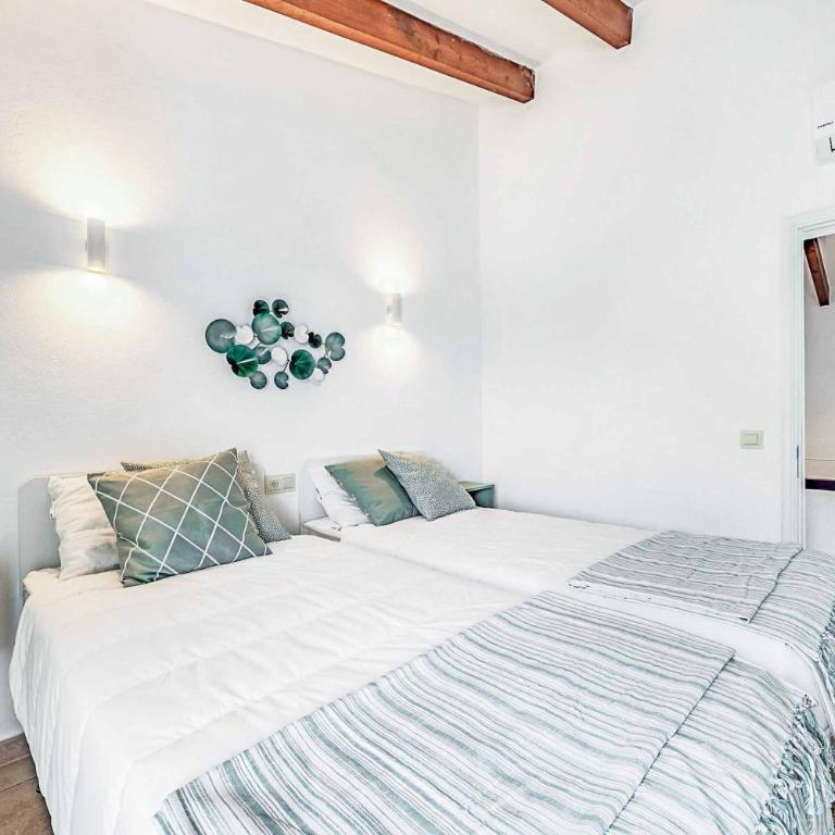 Villa Monsy 2 - Three-Bedroom Villa - 20