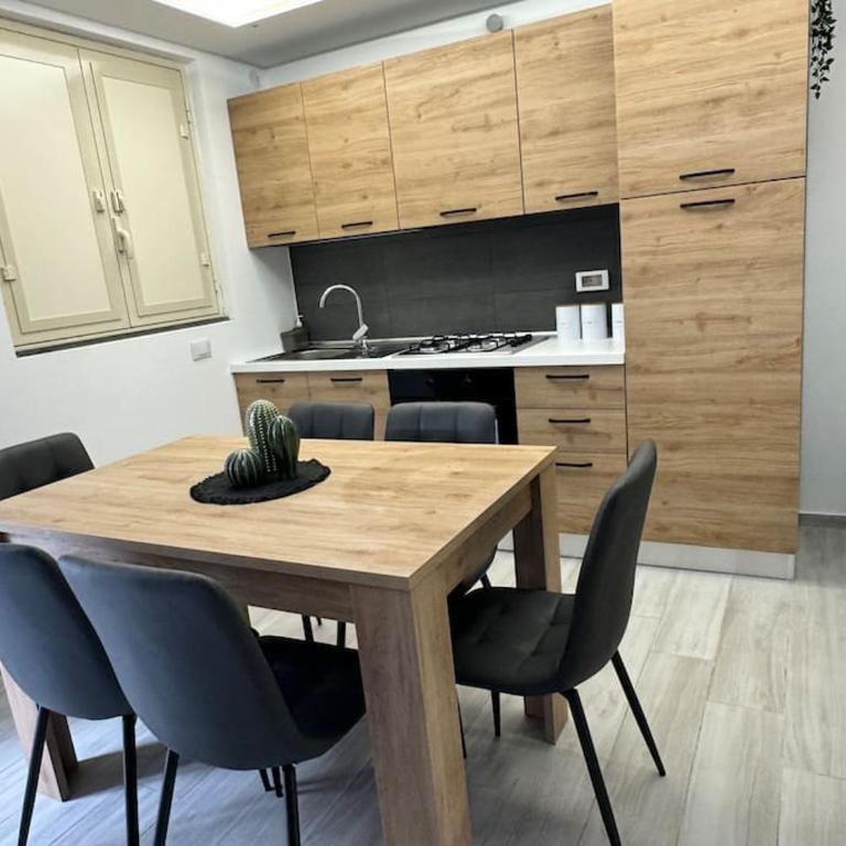 Samuele s home - Two-Bedroom House - 41