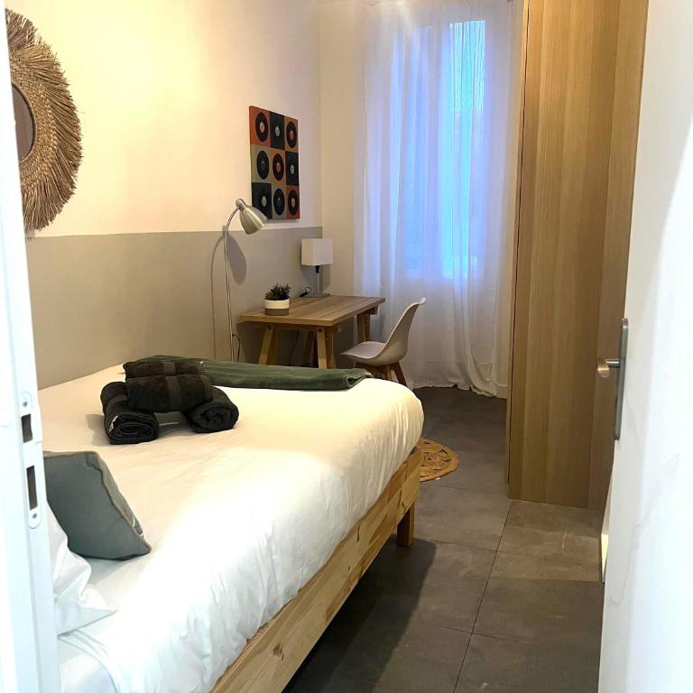 Le contemporain - Golfe Juan - 5 min des plages - 10 min de Cannes! - Appartement 2 Chambres - 17