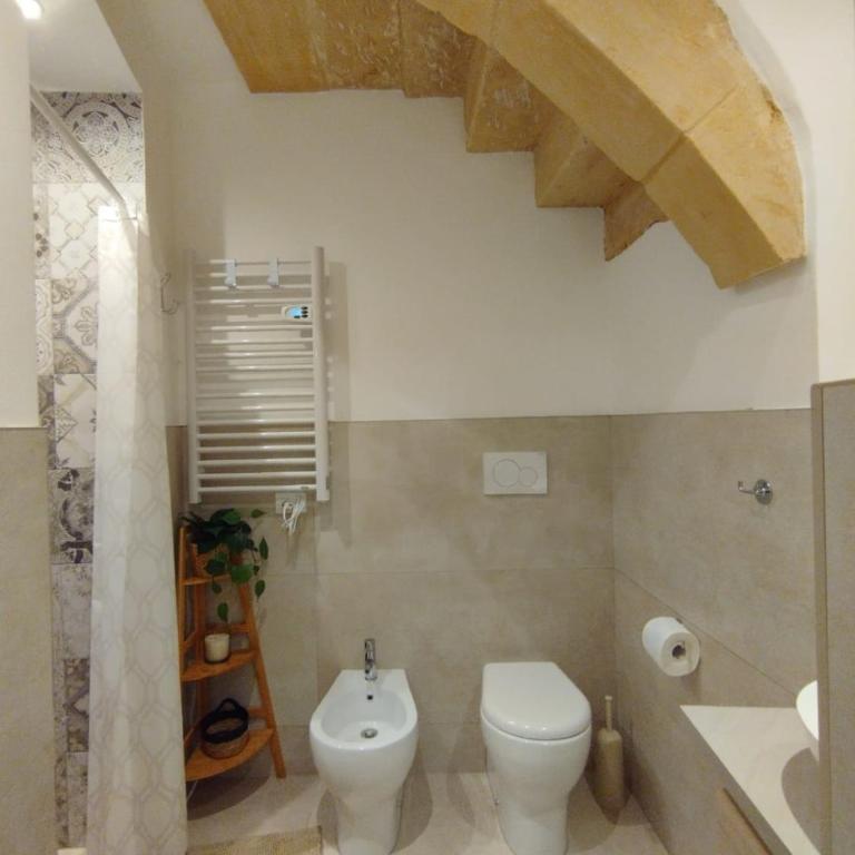 Dimora delle rose - Casa con 1 Camera da Letto - 13
