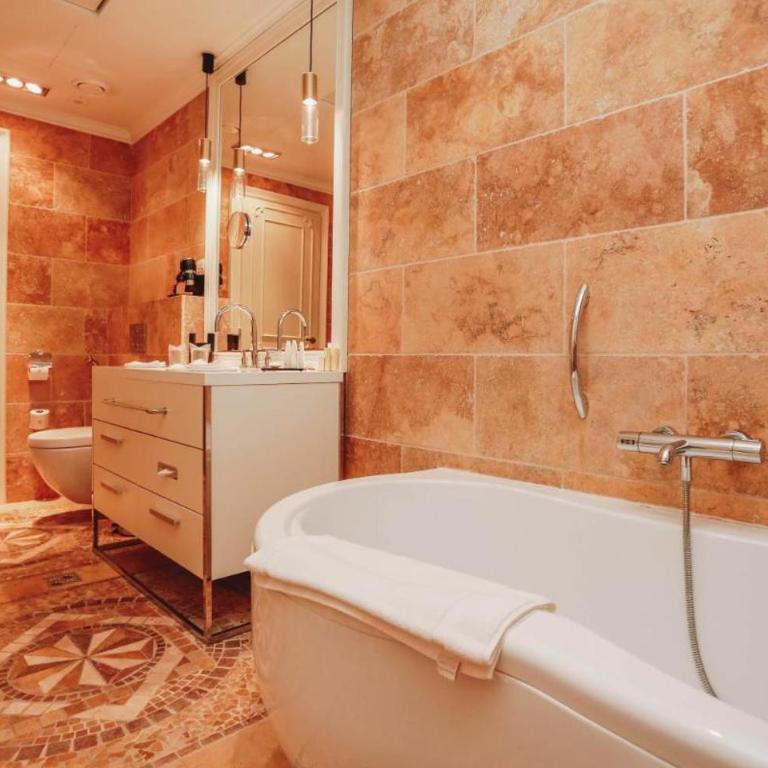 The Unique Splendid Conference Spa Resort Family apt suite sleeps 6 - Apartment - 5