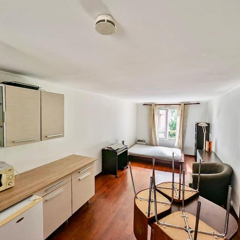 Studio Spacieux - Calme & Tout Equipé avec Wifi - Apartamento de 1 dormitorio - 1