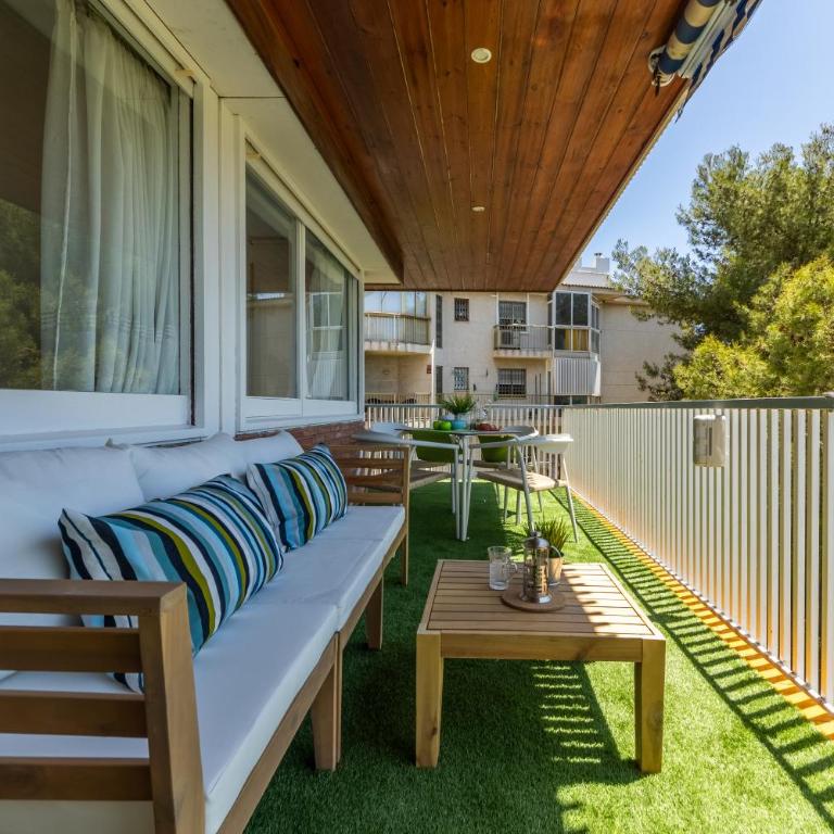 Verd i Blau - Apartament amb Piscina - Apartamento de 2 dormitorios con balcón y vistas al mar - 3