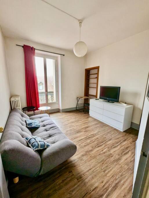T2 Berriat - Proche Gare & Centre - Tout Equipé avec Wifi - Appartement 1 Chambre - 2