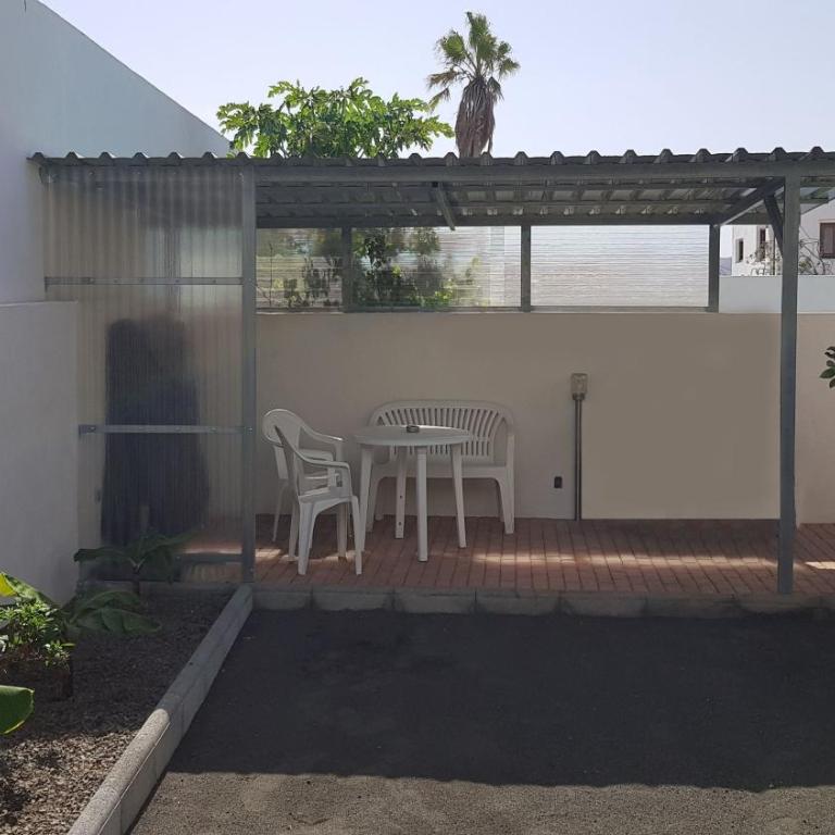2 bedrooms - quiet location - pool - Adults only - Apartamento de 2 dormitorios con balcón y terraza - 11
