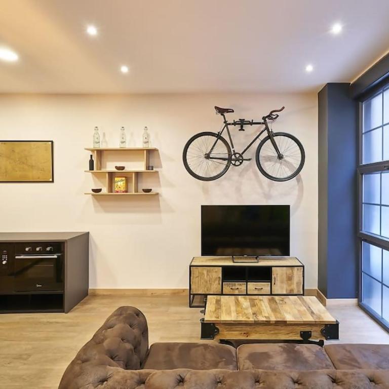 Loft diseño el taller del abuelo con parking - One-Bedroom Apartment - 1