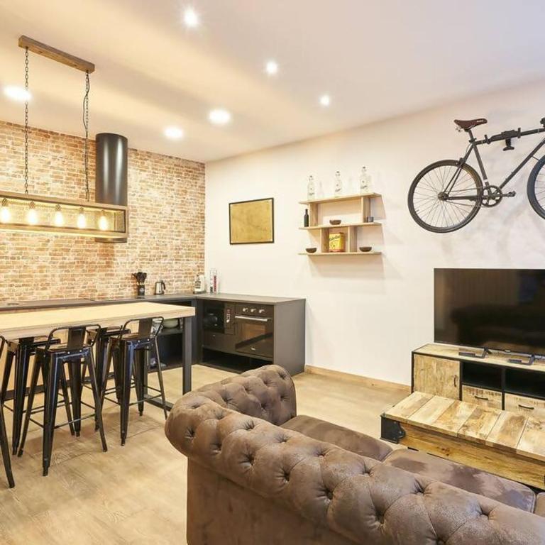 Loft diseño el taller del abuelo con parking - One-Bedroom Apartment - 8