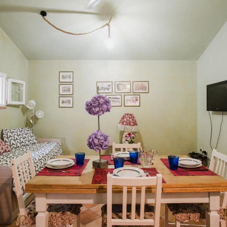 GuestHost - Rustic House near Lucca With Private Parking and Garden! - Villa con Vista Giardino - 5