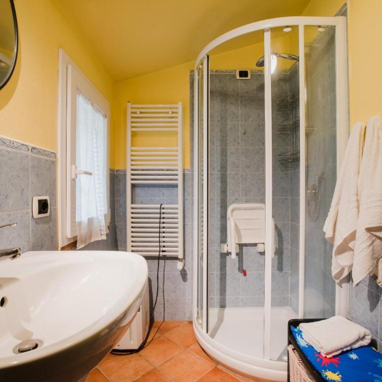 GuestHost - Rustic House near Lucca With Private Parking and Garden! - Villa con Vista Giardino - 16