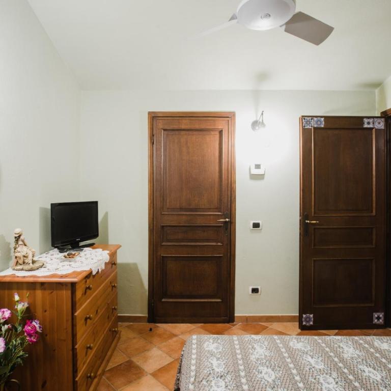 GuestHost - Rustic House near Lucca With Private Parking and Garden! - Villa con Vista Giardino - 15