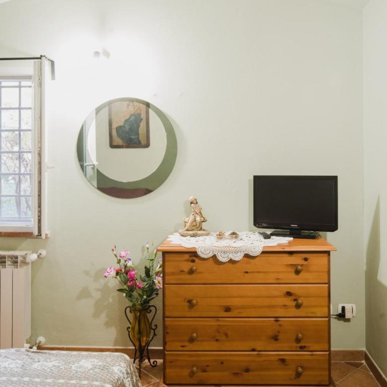 GuestHost - Rustic House near Lucca With Private Parking and Garden! - Villa con Vista Giardino - 14