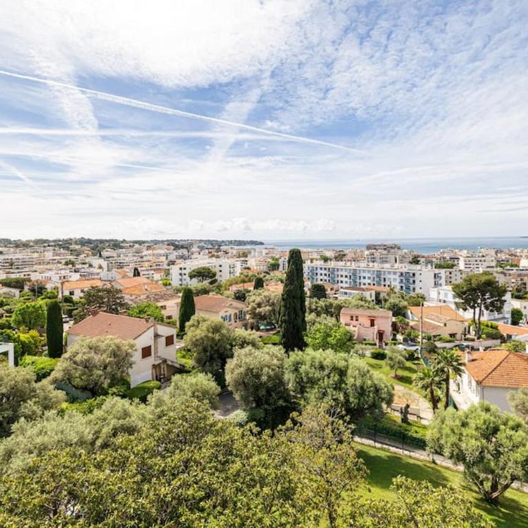 Elegant 2 Bed Apt with Pool in Juan Les Pins - Apartment mit 2 Schlafzimmern - 28