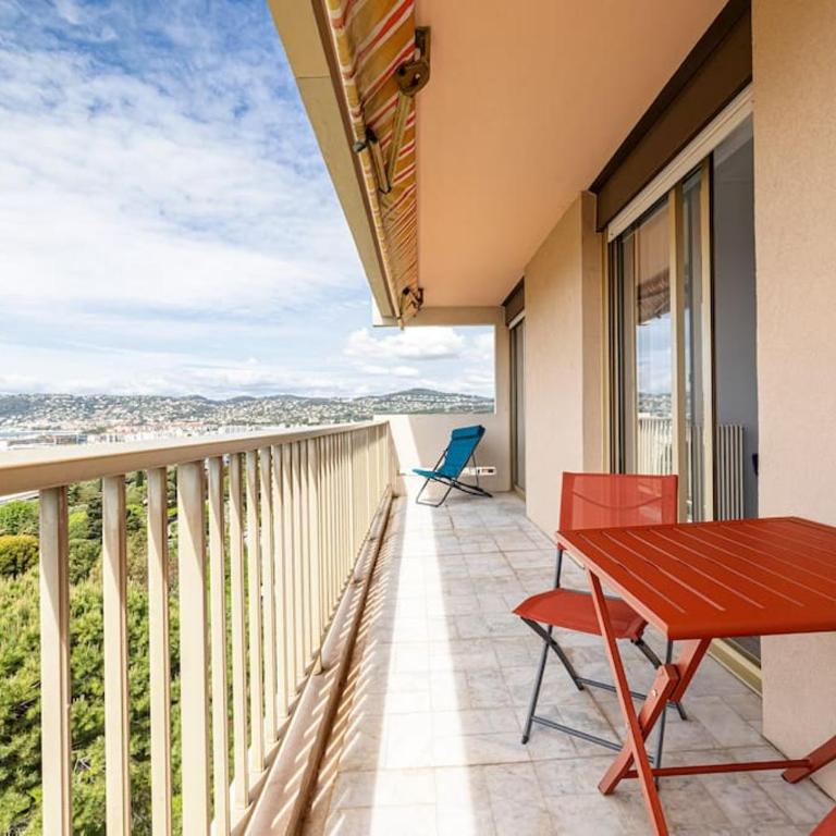 Elegant 2 Bed Apt with Pool in Juan Les Pins - Apartment mit 2 Schlafzimmern - 56