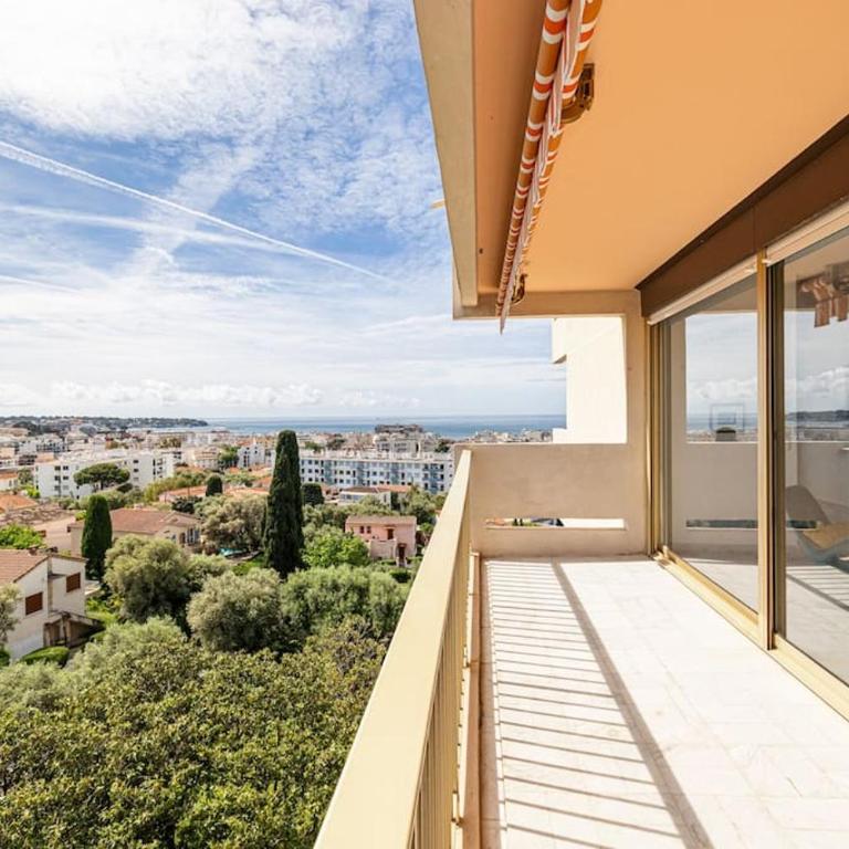 Elegant 2 Bed Apt with Pool in Juan Les Pins - Apartment mit 2 Schlafzimmern - 58