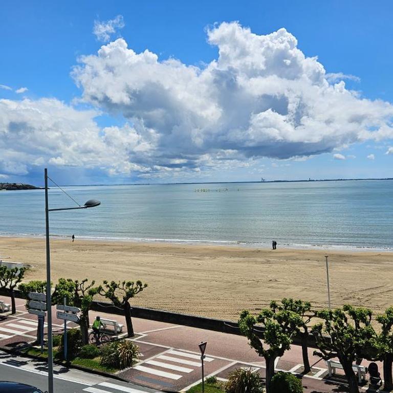 La Ligne Bleue - Appartement 2 Chambres avec Balcon et Vue sur la Mer - 1