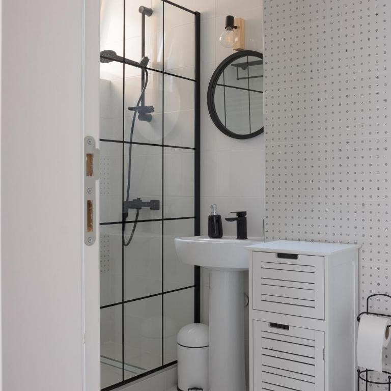 Apartmani "U gostima" Sarajevo Centar - Apartments "Be Our Guest" Sarajevo Center - Superior Apartment with Balcony - 11